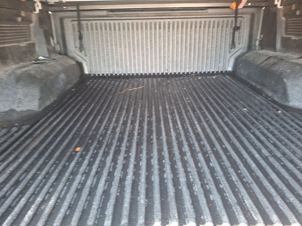 Mazda Bt-50 3.2 Sdx High Dob. Cab. Diesel 4x4 6at 4p año 2022