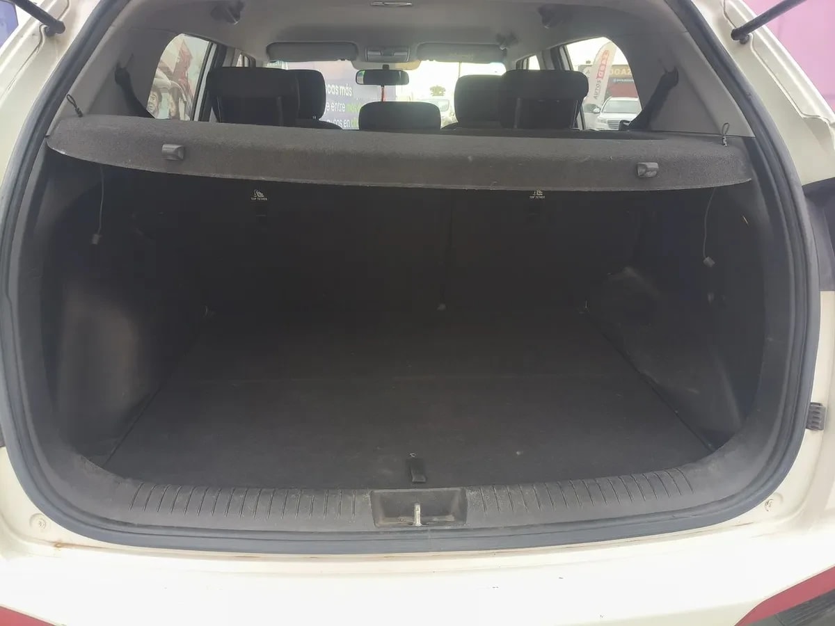 Hyundai Creta 1.6 Gls 4x2 Abs 2ab Mt 5p año 2017