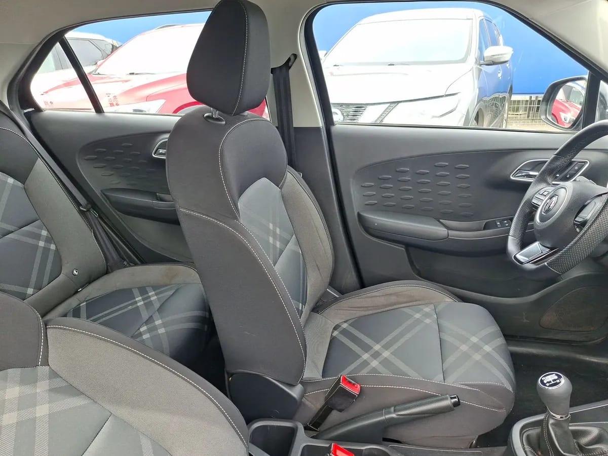 MG Mg 3 1.5 Std Plus 2wd Hb Mt 5p año 2025