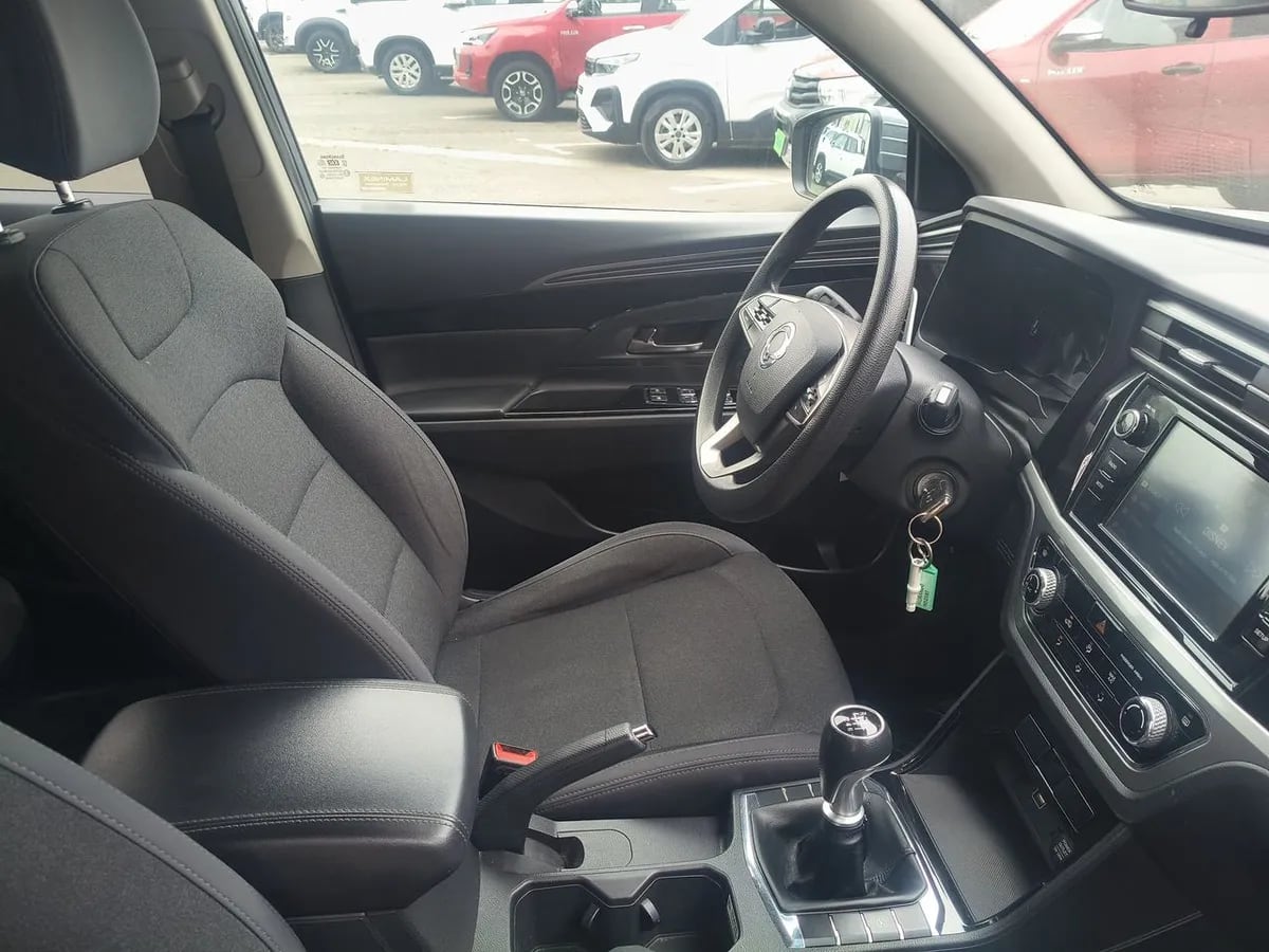 Ssangyong Korando 1.5 Lx Cg100 4x2 Mt 5p año 2021