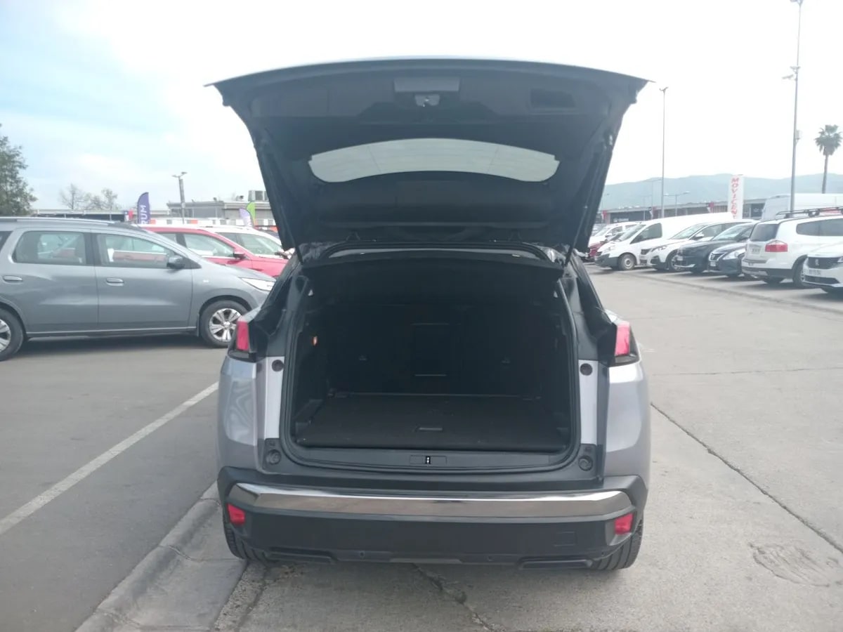 Peugeot 3008 1.5 Allure Bluehdi 4x2 130 Eat8 5p año 2020