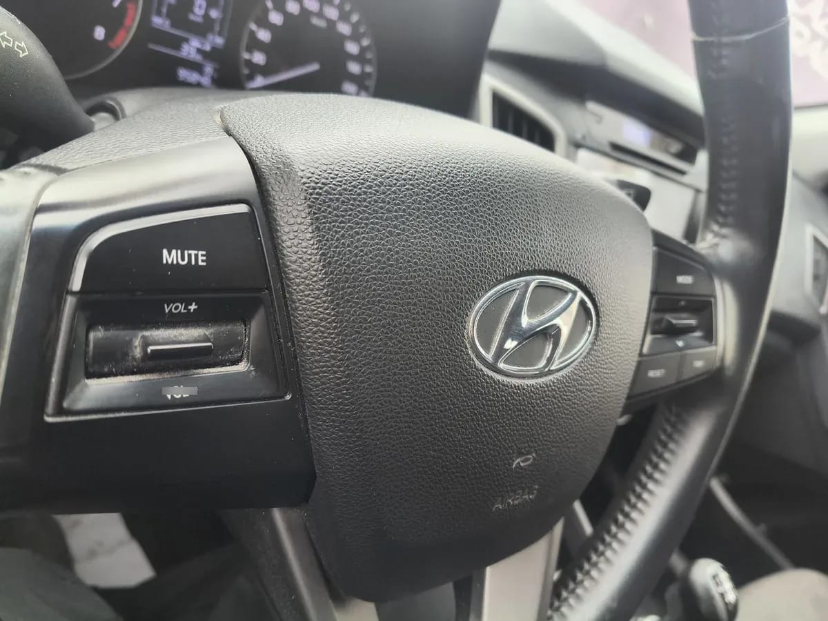 Hyundai Creta 1.6 Gls 4x2 Abs 2ab Mt 5p año 2017