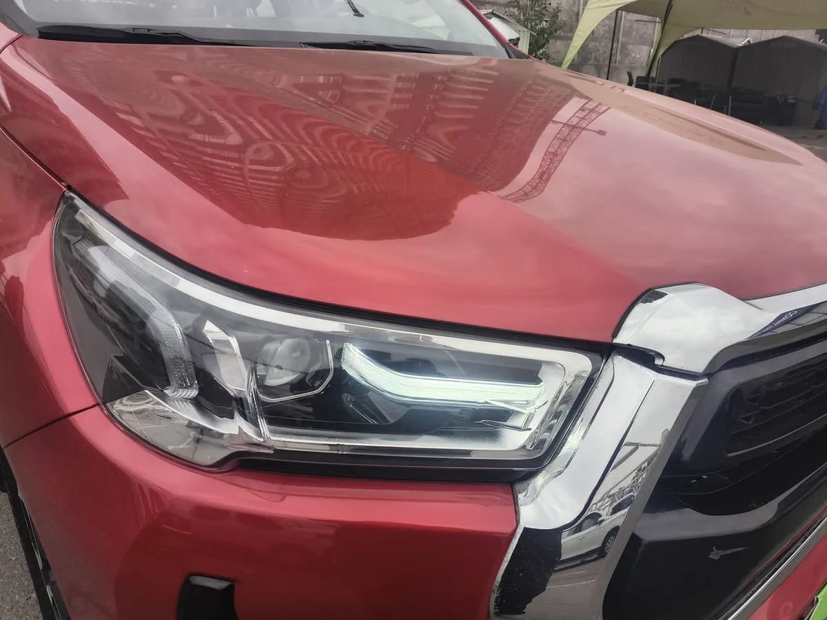 Toyota Hilux 2.8 Srv Diesel 4x4 Dob. Cab. At 4p año 2024