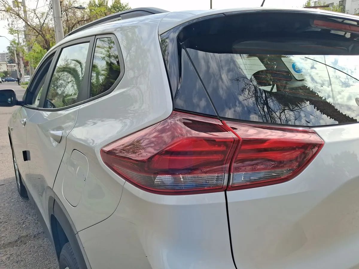 Chevrolet Tracker 1.2t Ltz P2 Fwd Mt 5p año 2023