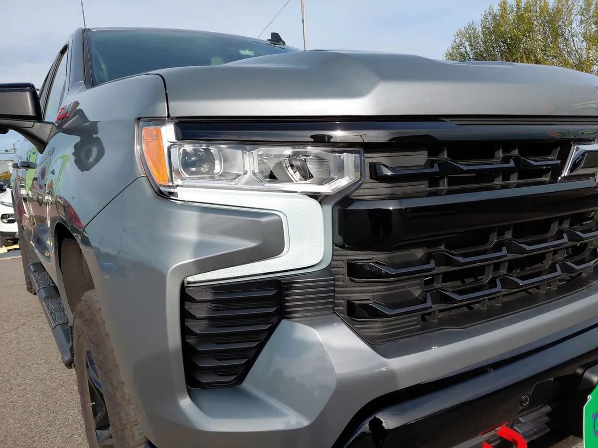 Chevrolet Silverado 5.3 Lt Trail Boss Z71 4x4 At 4p año 2026