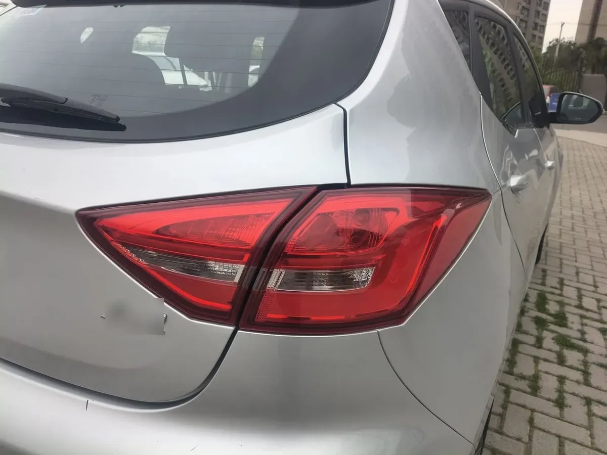 JAC Js2 1.5 Luxury 4x2 Cvt At 5p año 2025