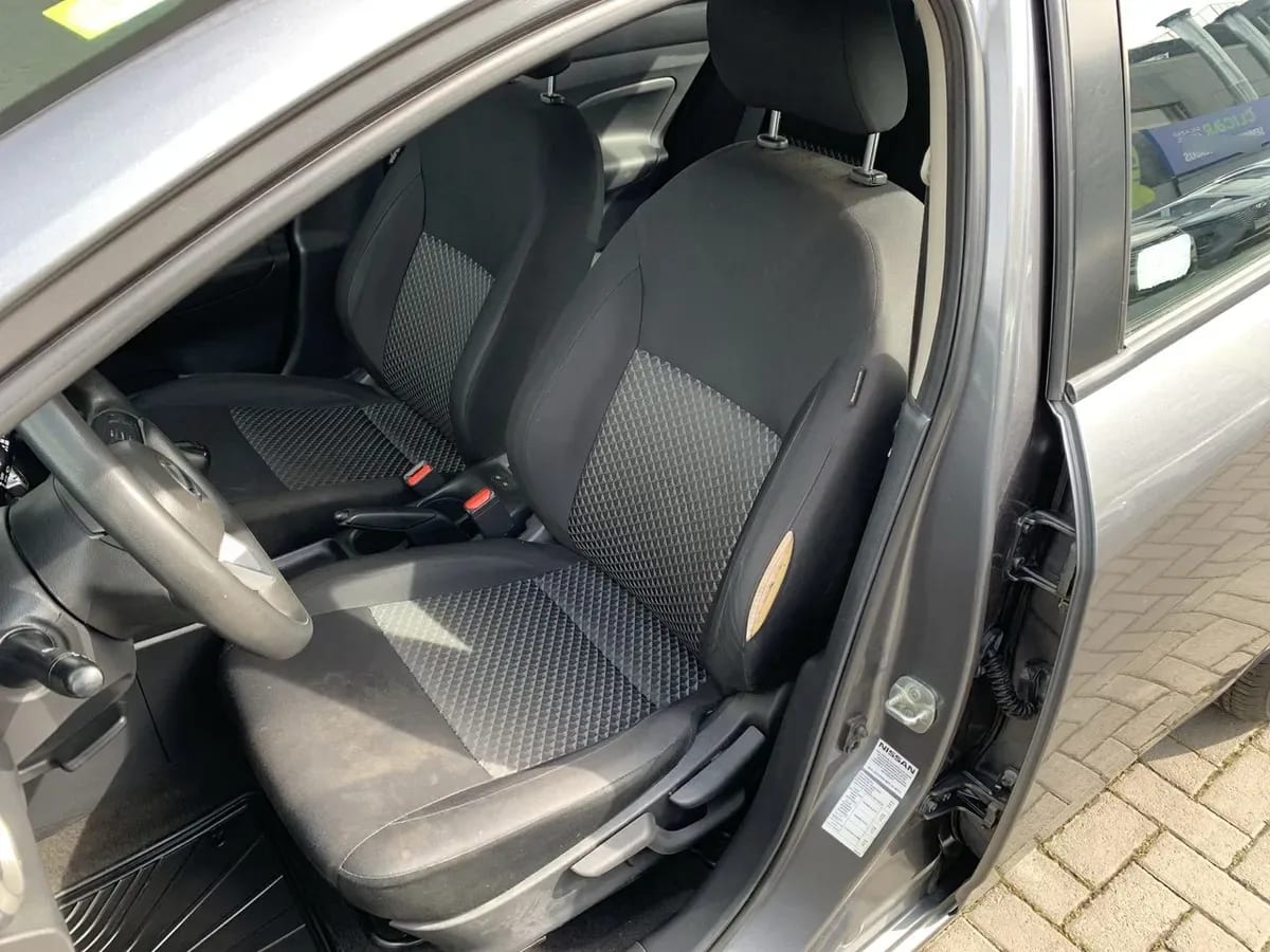 Nissan Versa 1.6 Sense 4x2 Mt 4p año 2022