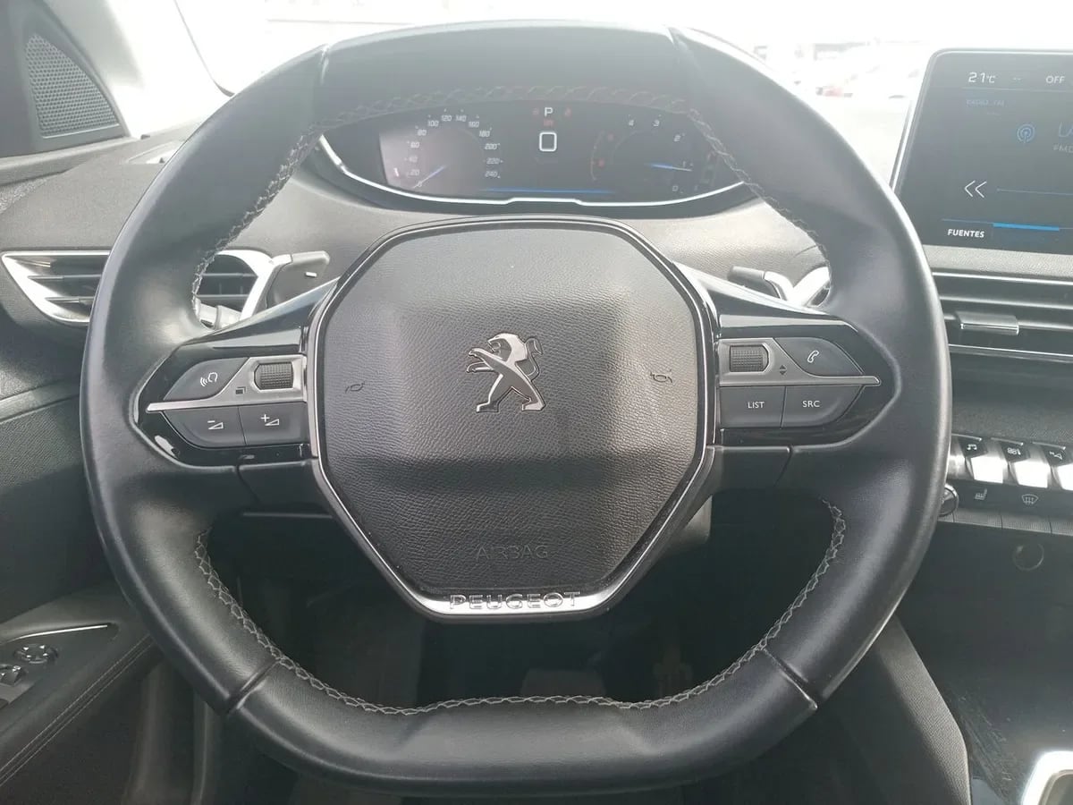 Peugeot 3008 1.5 Allure Bluehdi 4x2 130 Eat8 5p año 2020