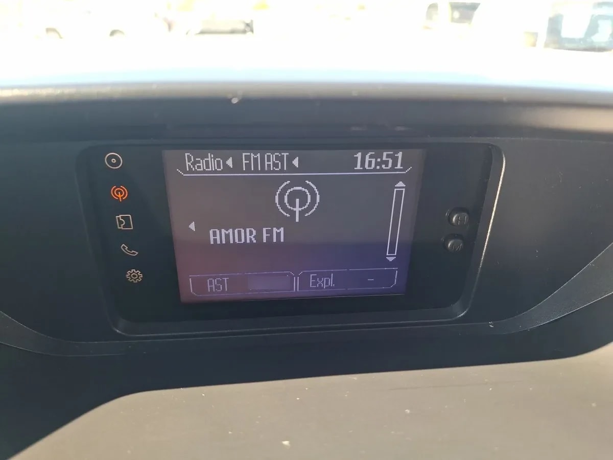 Mazda Bt-50 3.2 Sdx High Dob. Cab. Diesel 4x4 6at 4p año 2022