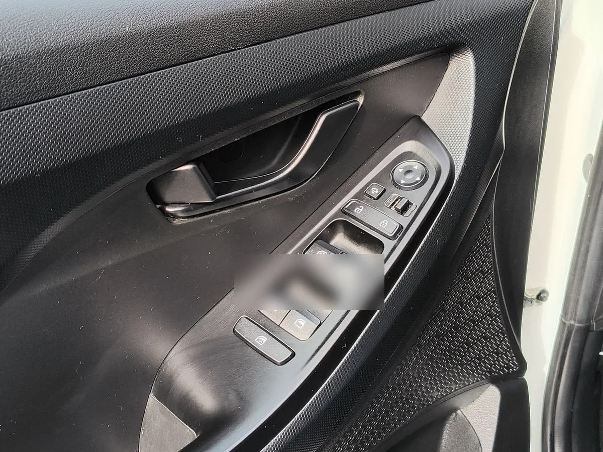 Hyundai Creta 1.5 Value Su2i 4x2 Mt 5p año 2024