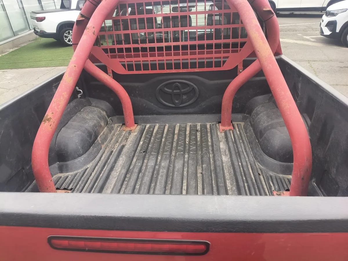 Toyota Hilux 2.8 Srv Diesel 4x4 Dob. Cab. At 4p año 2024