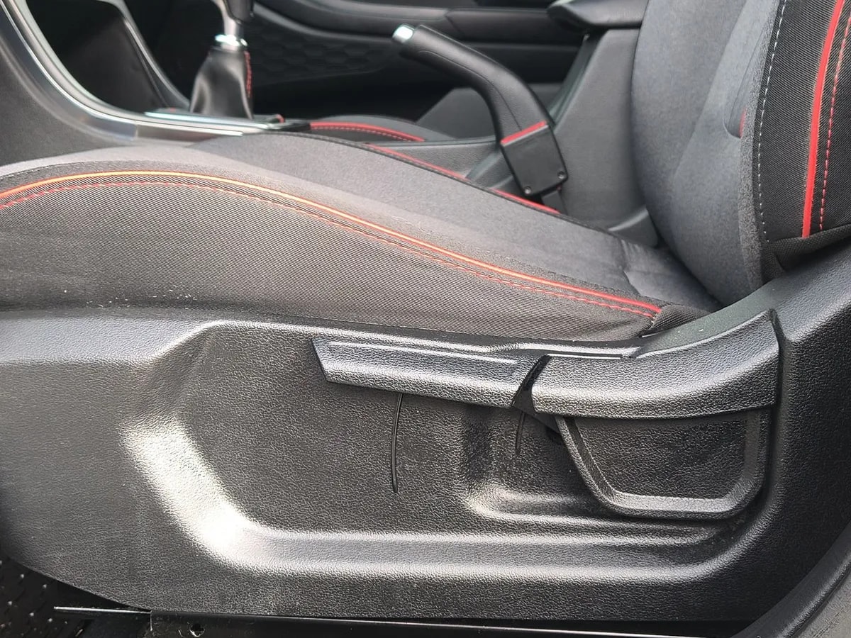 Hyundai Creta 1.5 Value Su2i 4x2 Mt 5p año 2024