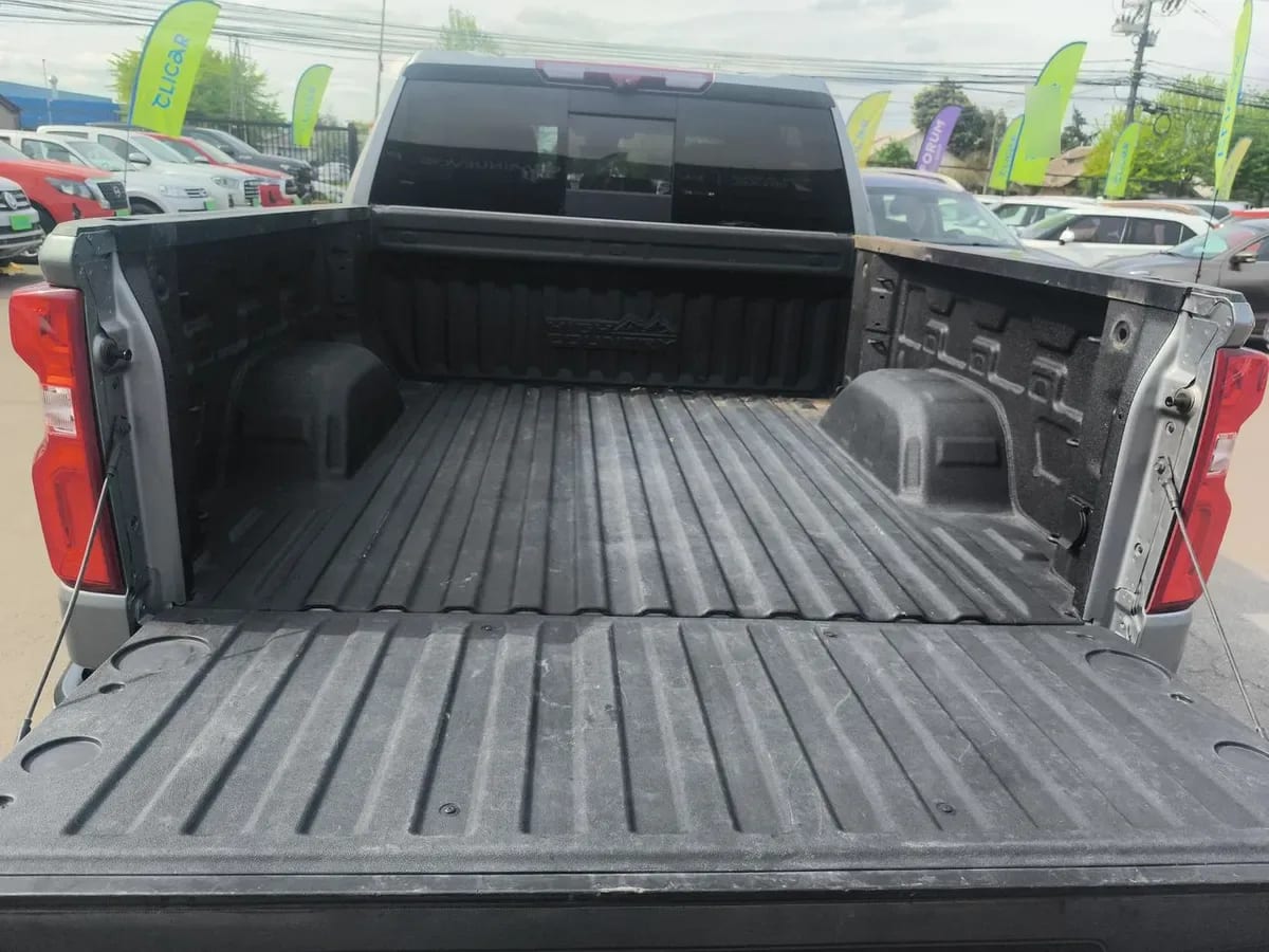 Chevrolet Silverado 3.0 High Country 4x4 At 4p año 2023