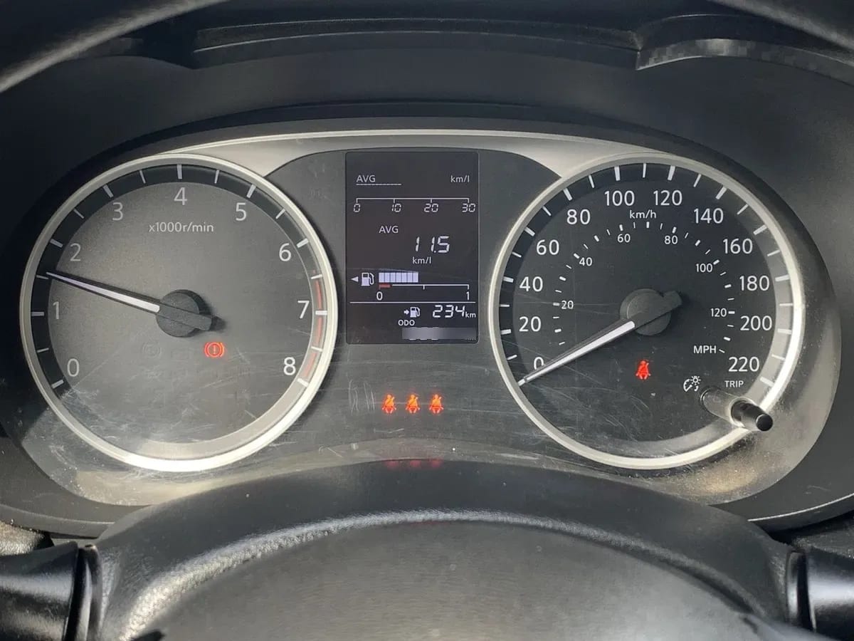 Nissan Versa 1.6 Sense 4x2 Mt 4p año 2022