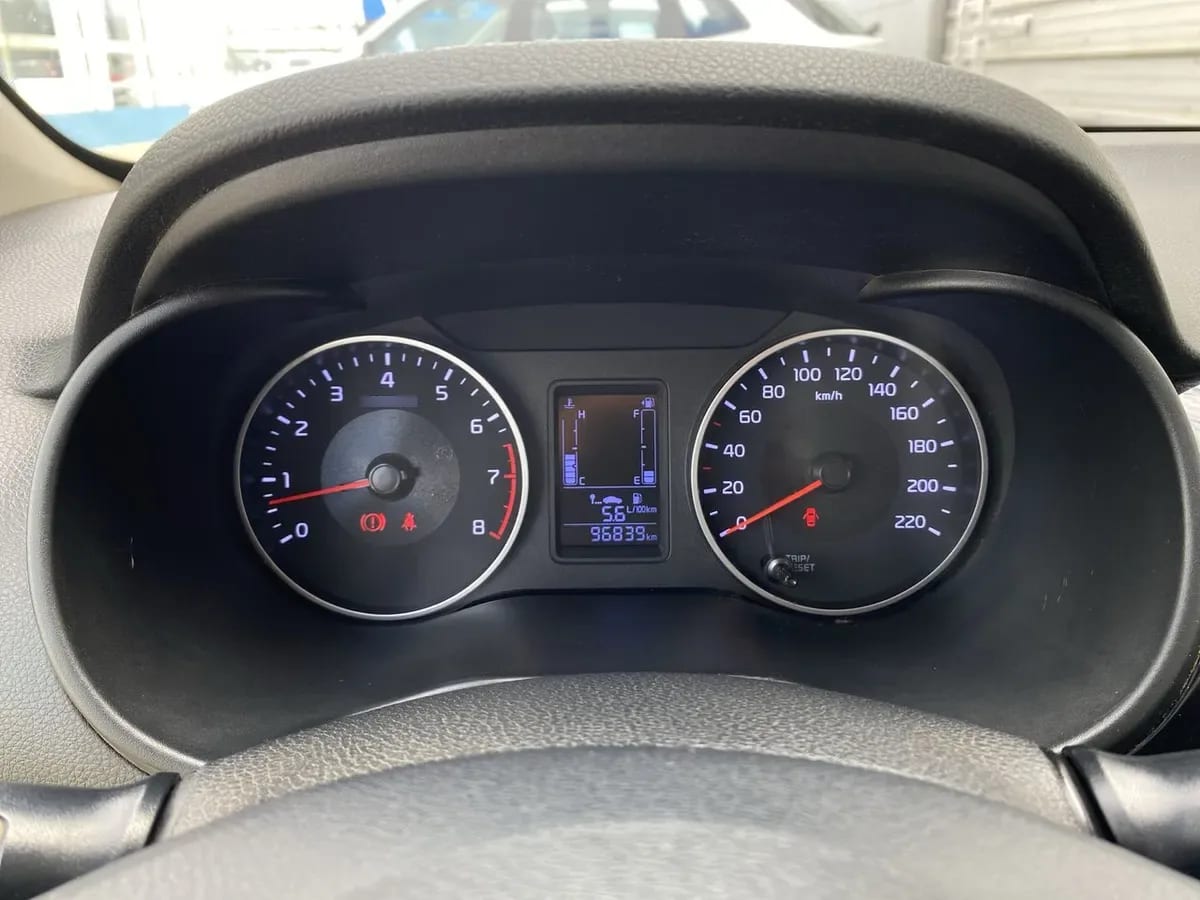 Kia Soluto 1.4 Lx 4x2 Mt 4p año 2022