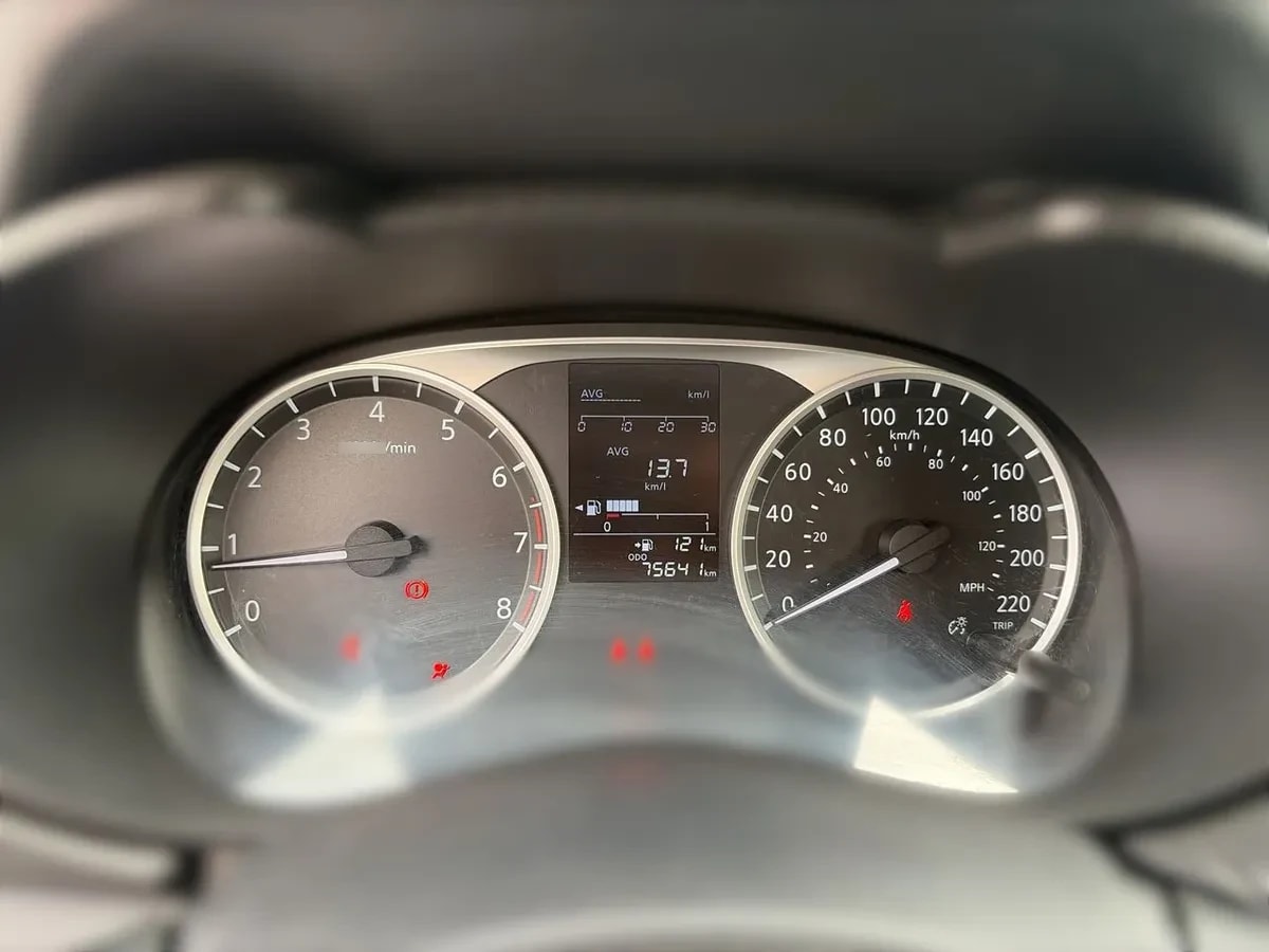 Nissan Versa 1.6 Sense 4x2 Mt 4p año 2023