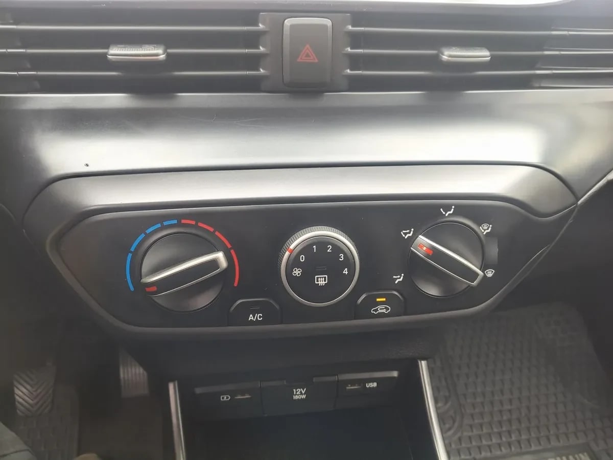 Hyundai I20 1.4 Value Bi3 4x2 Hb Mt 5p año 2022