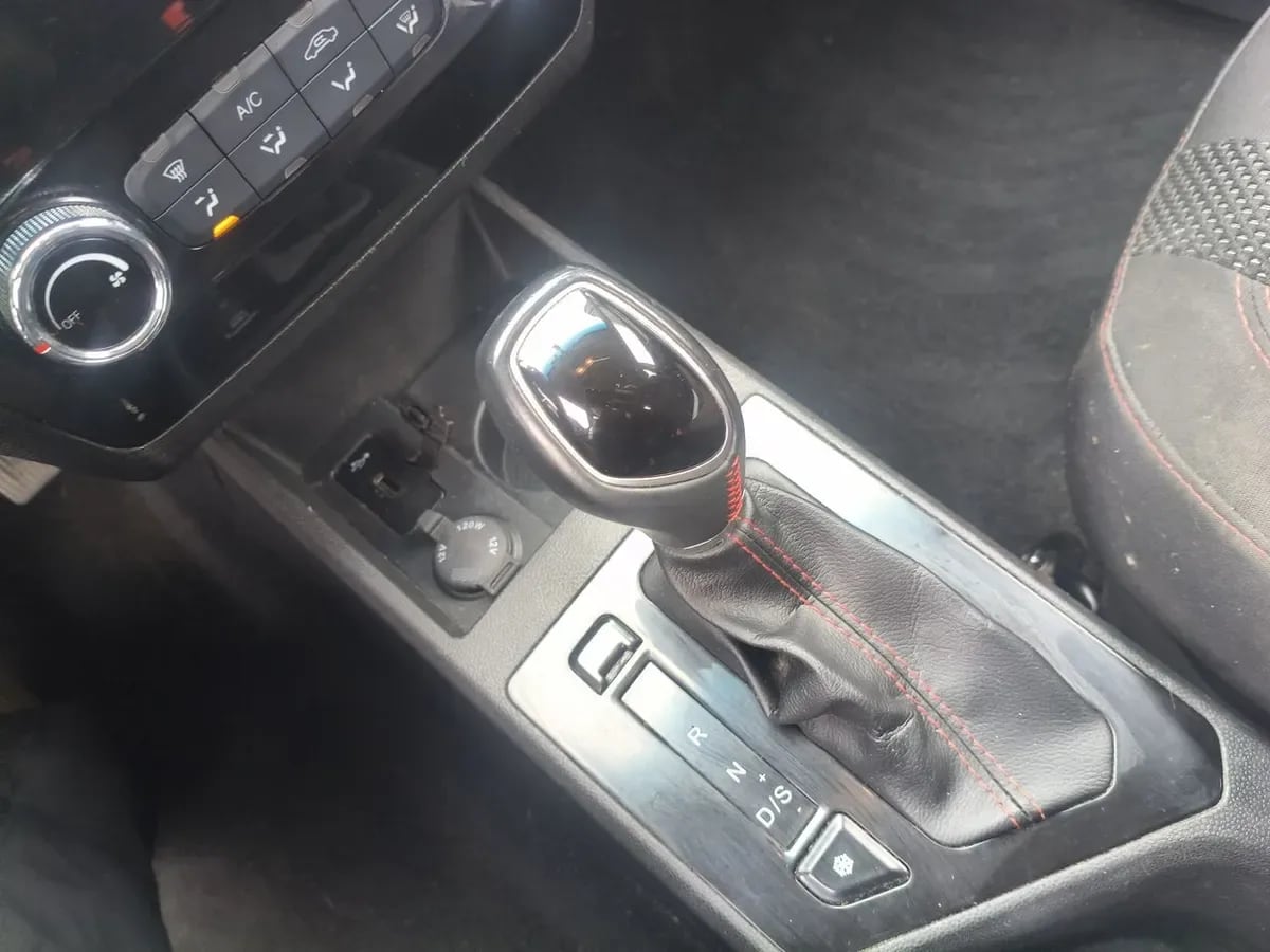 JAC Js2 1.5 Luxury 4x2 Cvt At 5p año 2025