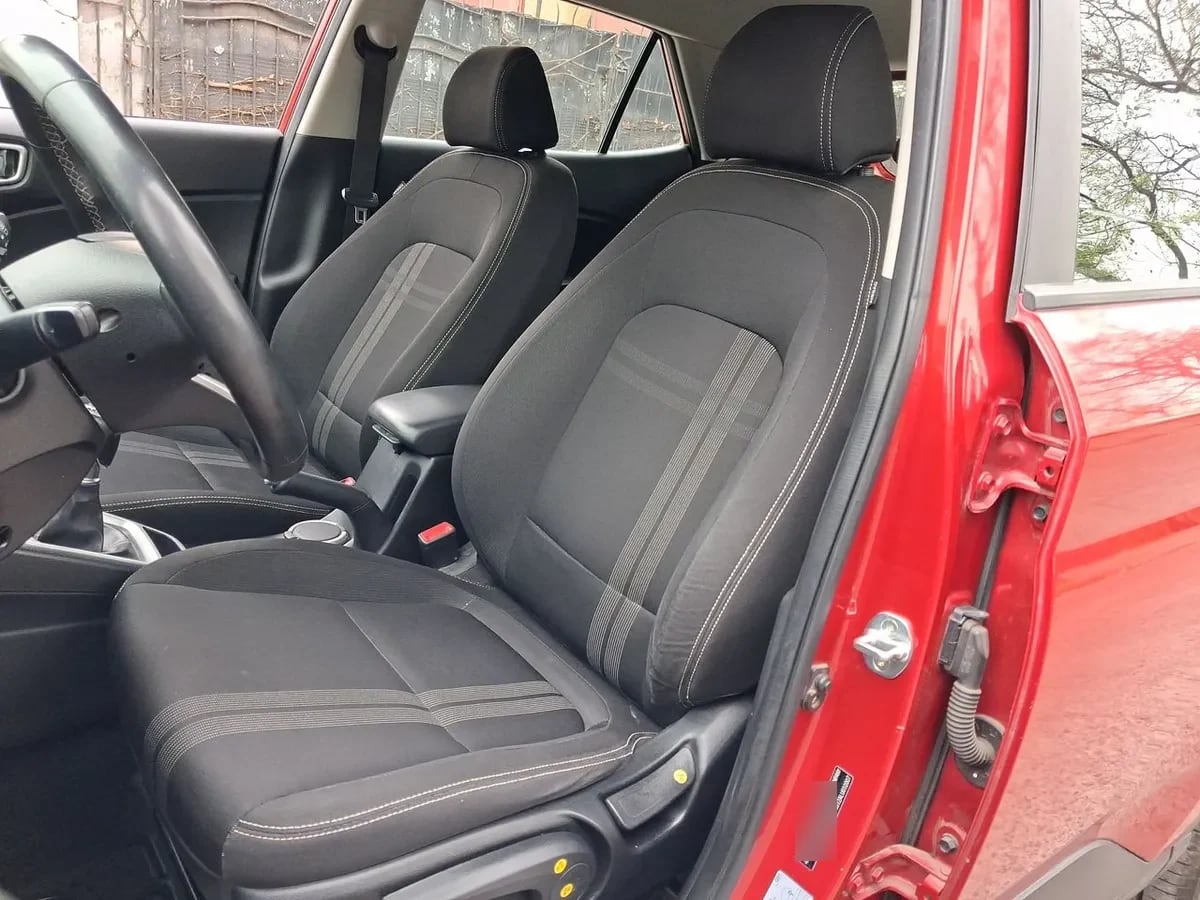 Hyundai Venue 1.6 Qx Value 4x2 Mt 5p año 2020