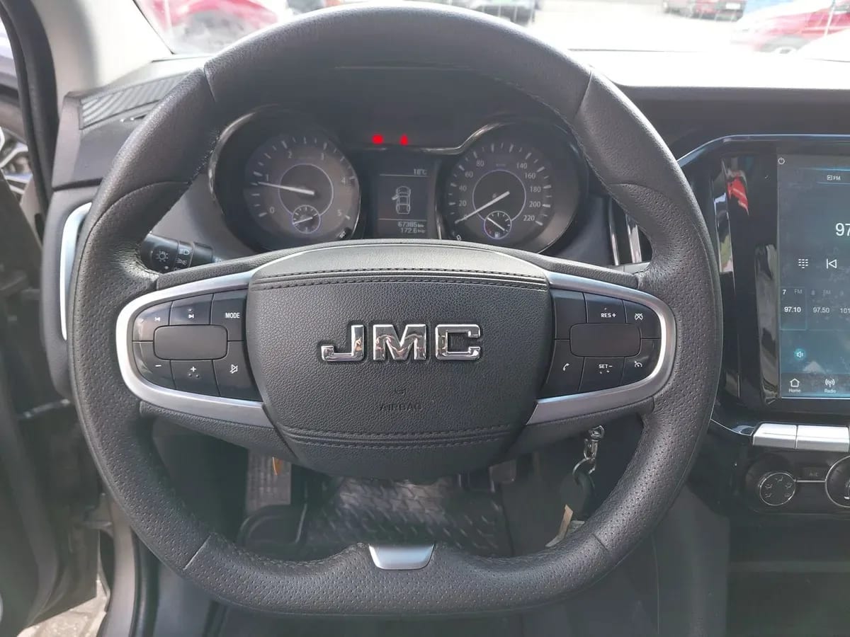 JMC Vigus 2.4 Plus Diesel 4x4 Euro5 Mt 4p año 2023