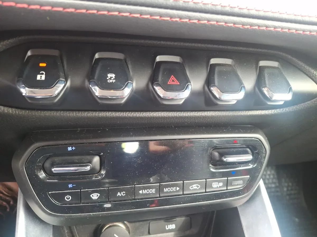 Chevrolet Groove 1.5 Premier 4x2 Mt 5p año 2023