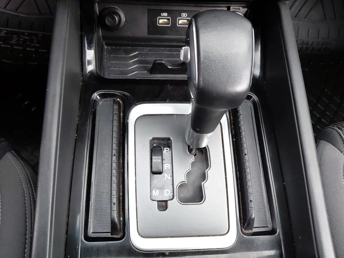 Ssangyong Rexton 2.0t Lx Awd 6ab 6at 5p año 2023