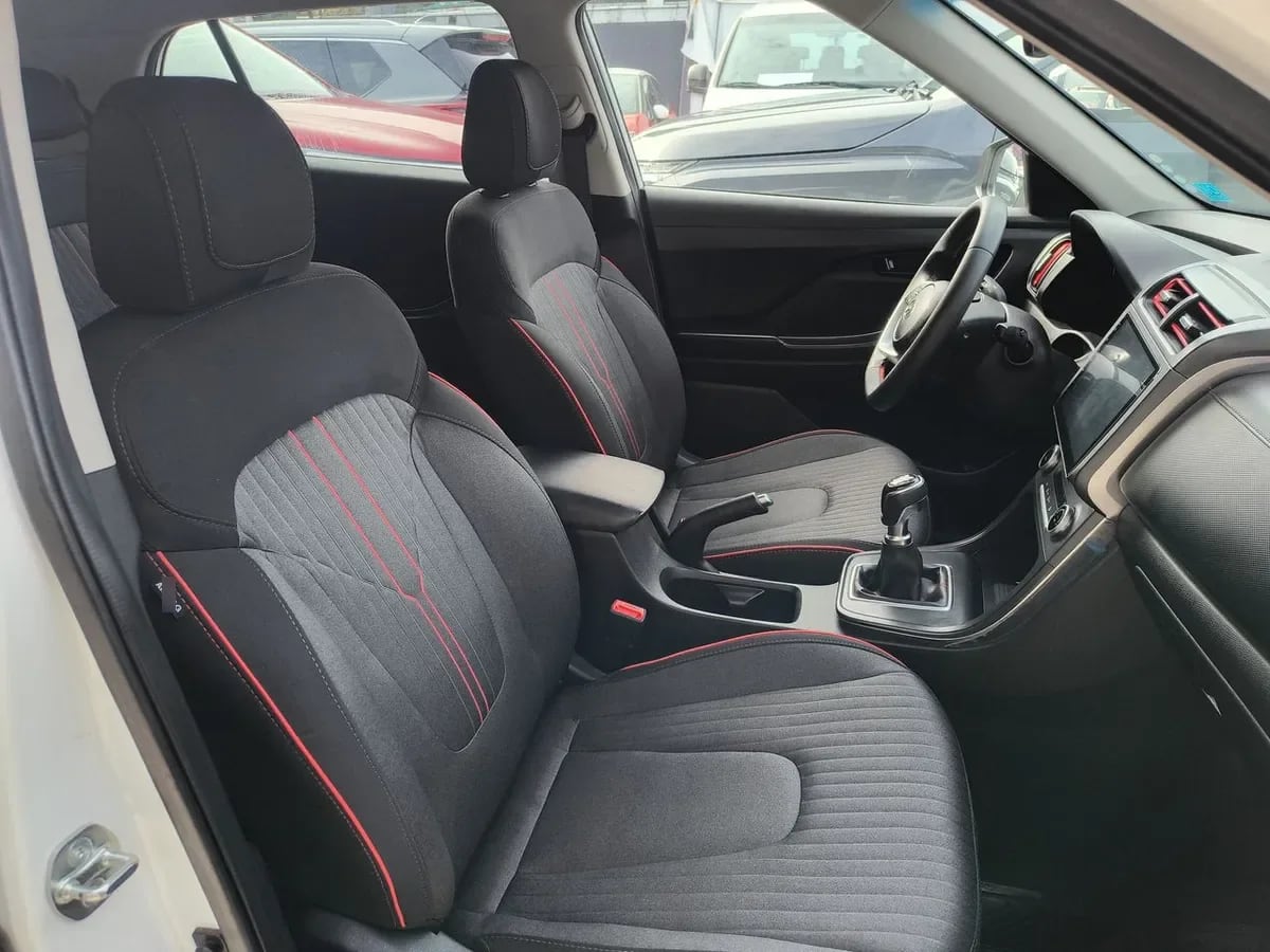 Hyundai Creta 1.5 Value Su2i 4x2 Mt 5p año 2024