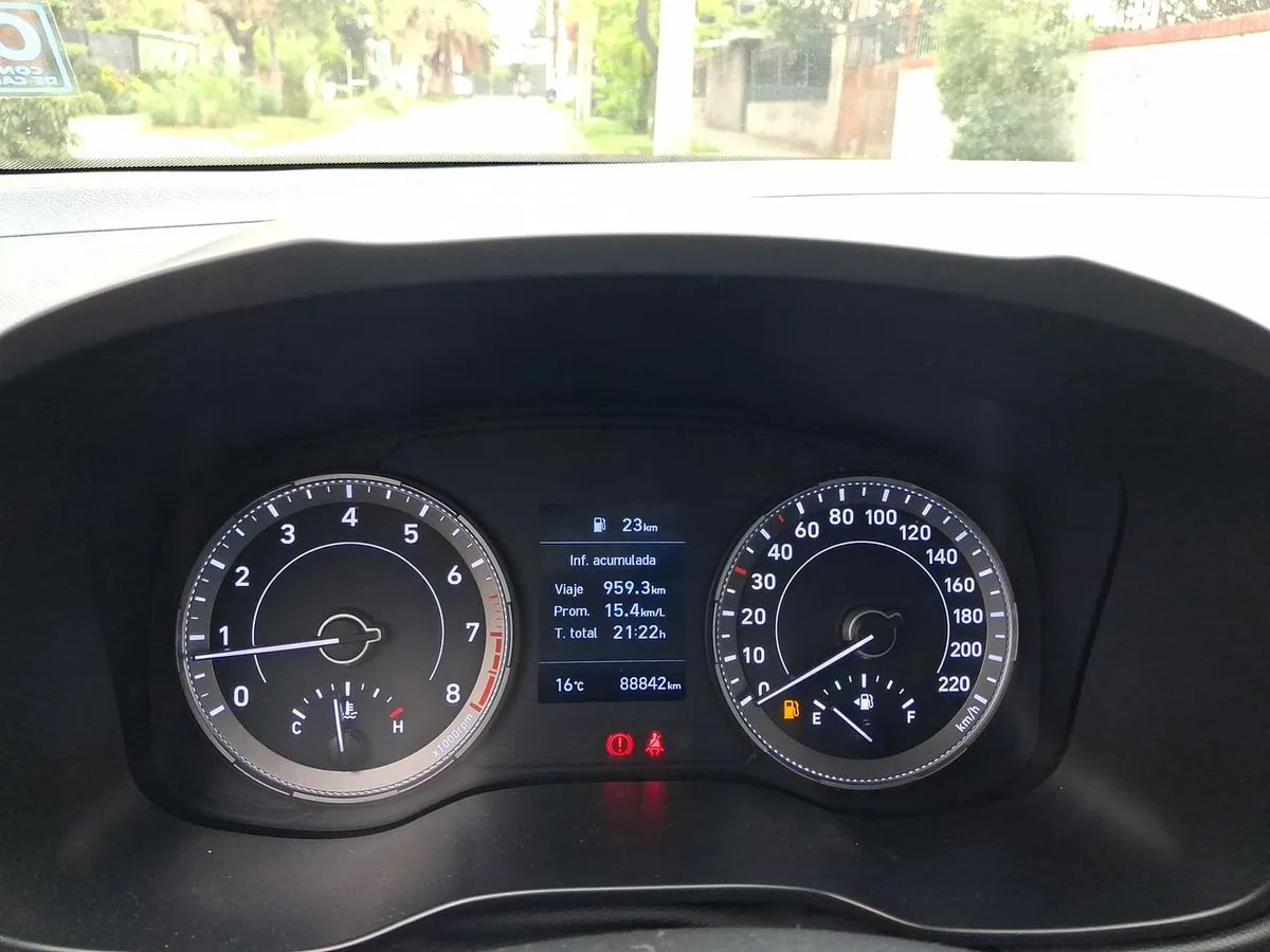 Hyundai Venue 1.6 Qx Value 4x2 Mt 5p año 2020