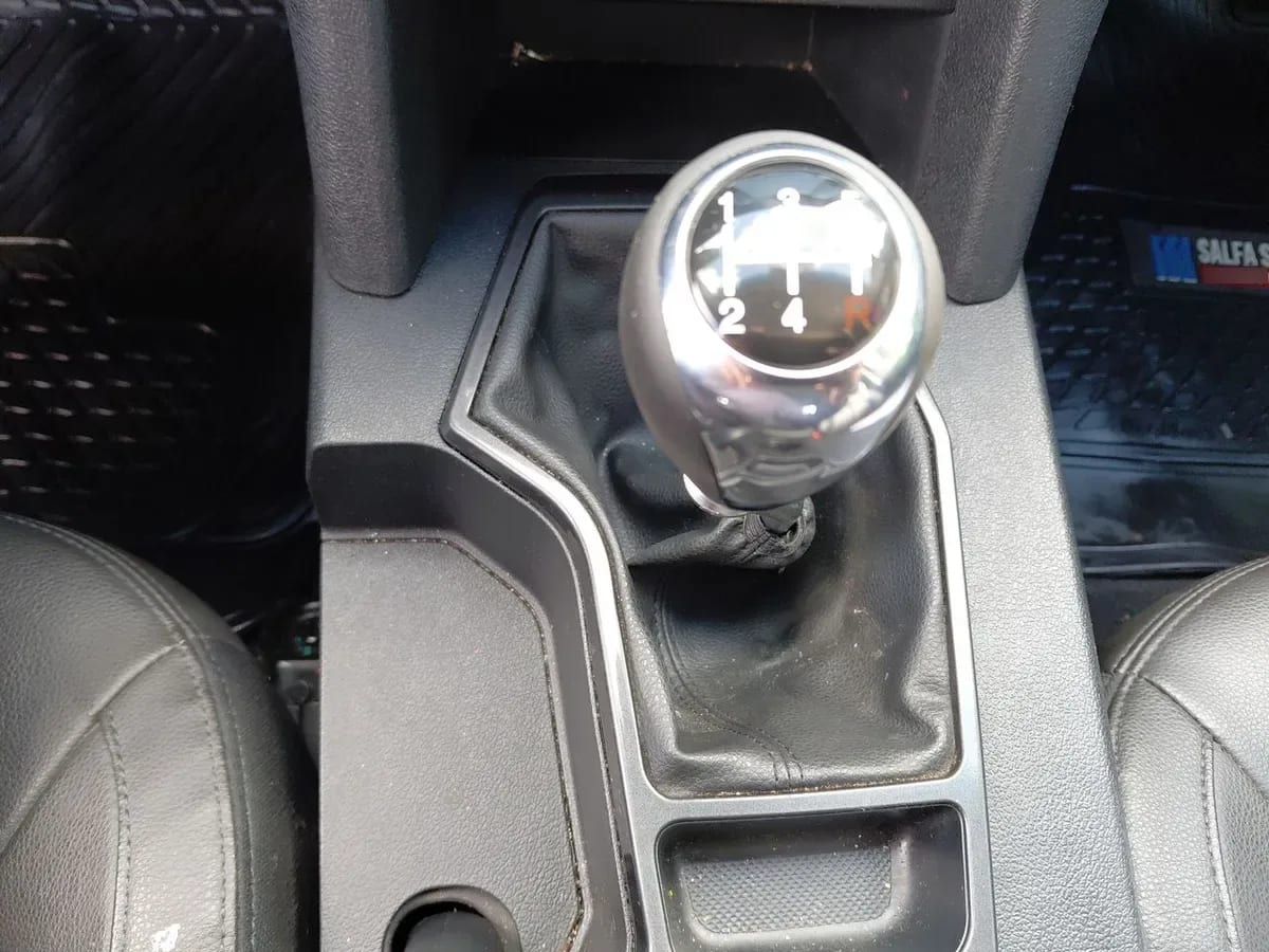 JMC Vigus 2.4 Plus Diesel 4x4 Euro5 Mt 4p año 2023