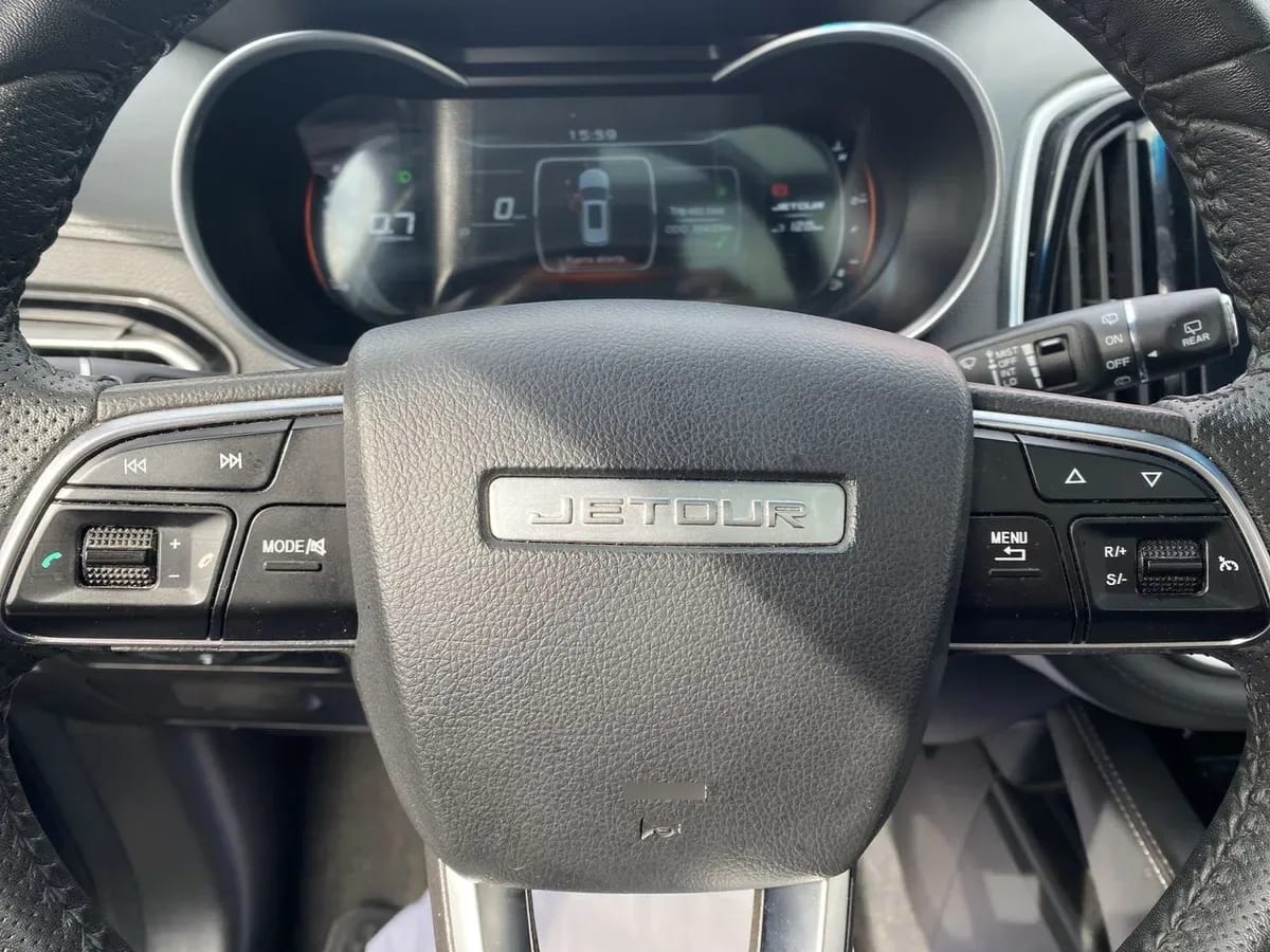 Jetour X70 1.5t Plus 4x2 At 5p año 2023