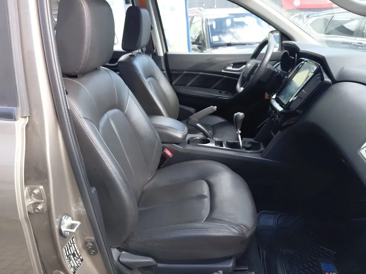 JMC Vigus 2.4 Plus Diesel 4x4 Euro5 Mt 4p año 2023