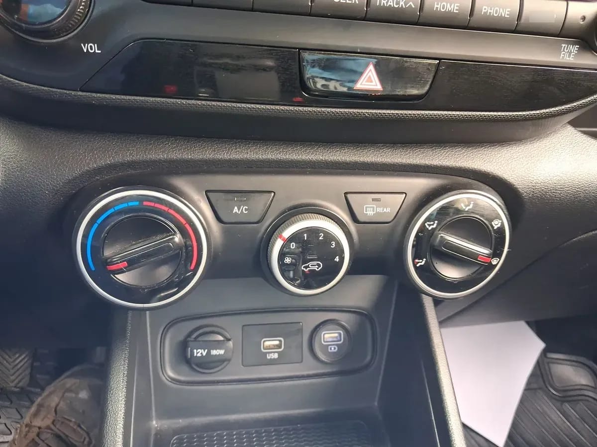 Hyundai Venue 1.6 Qx Value 4x2 Mt 5p año 2020