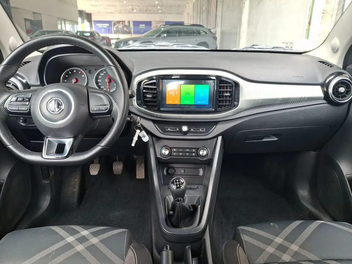 MG Mg 3 1.5 Std Plus 2wd Hb Mt 5p año 2025