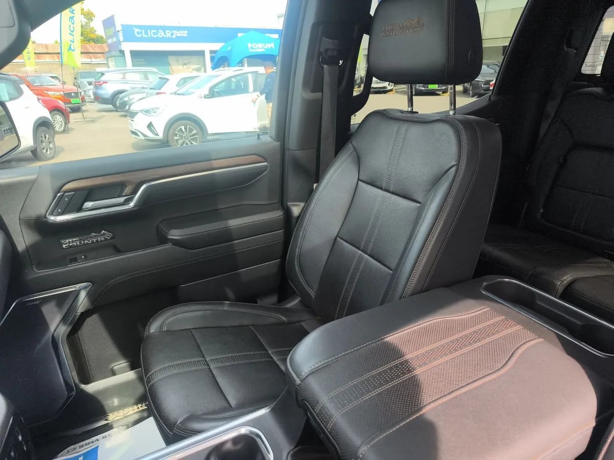 Chevrolet Silverado 3.0 High Country 4x4 At 4p año 2023