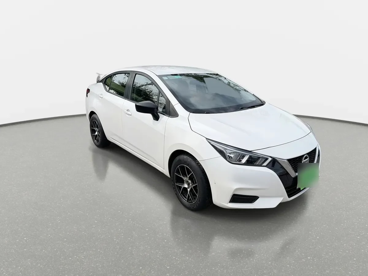 Nissan Versa 1.6 Sense 4x2 Mt 4p año 2023