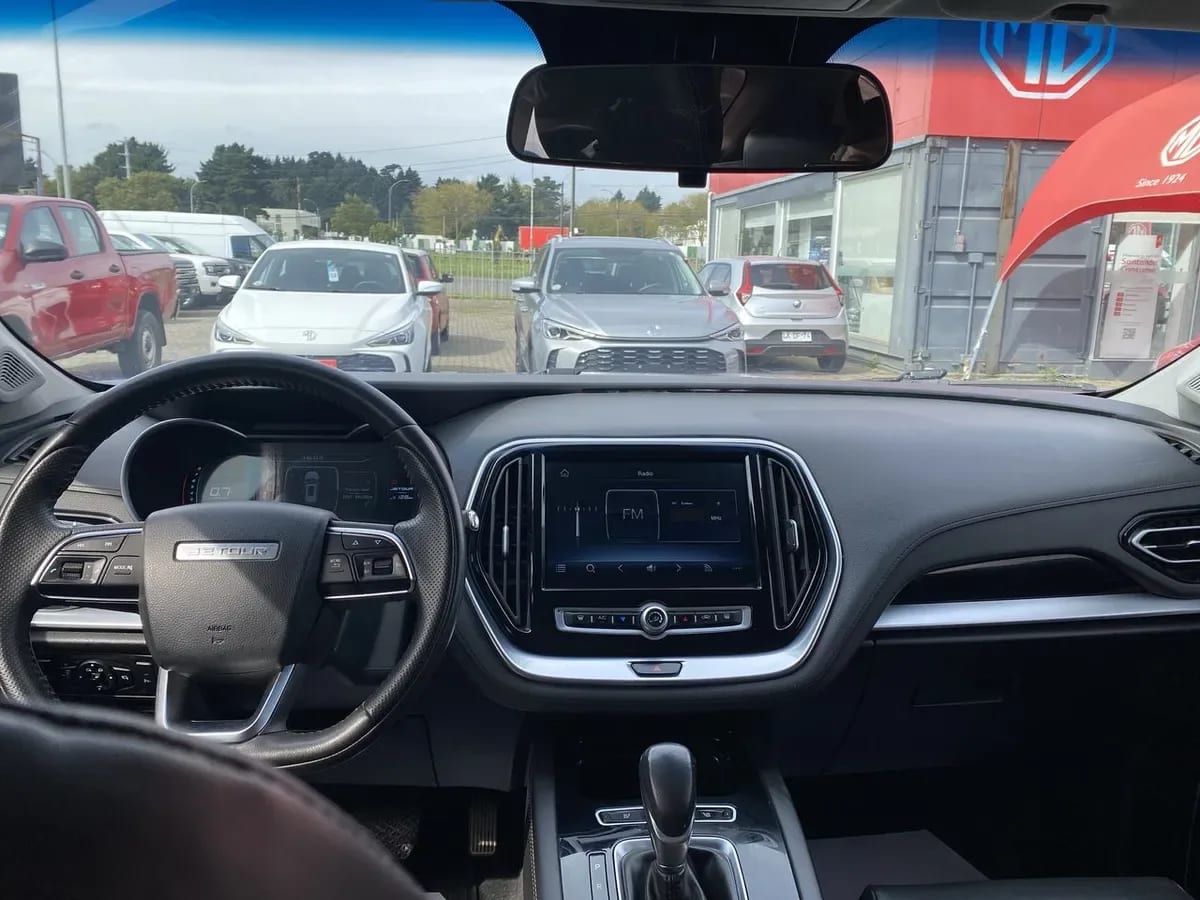 Jetour X70 1.5t Plus 4x2 At 5p año 2023