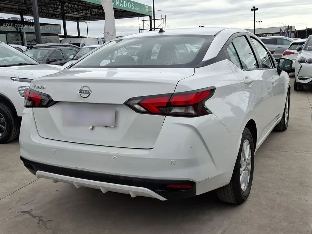 Nissan Versa Sense 1.6 Mt año 2024