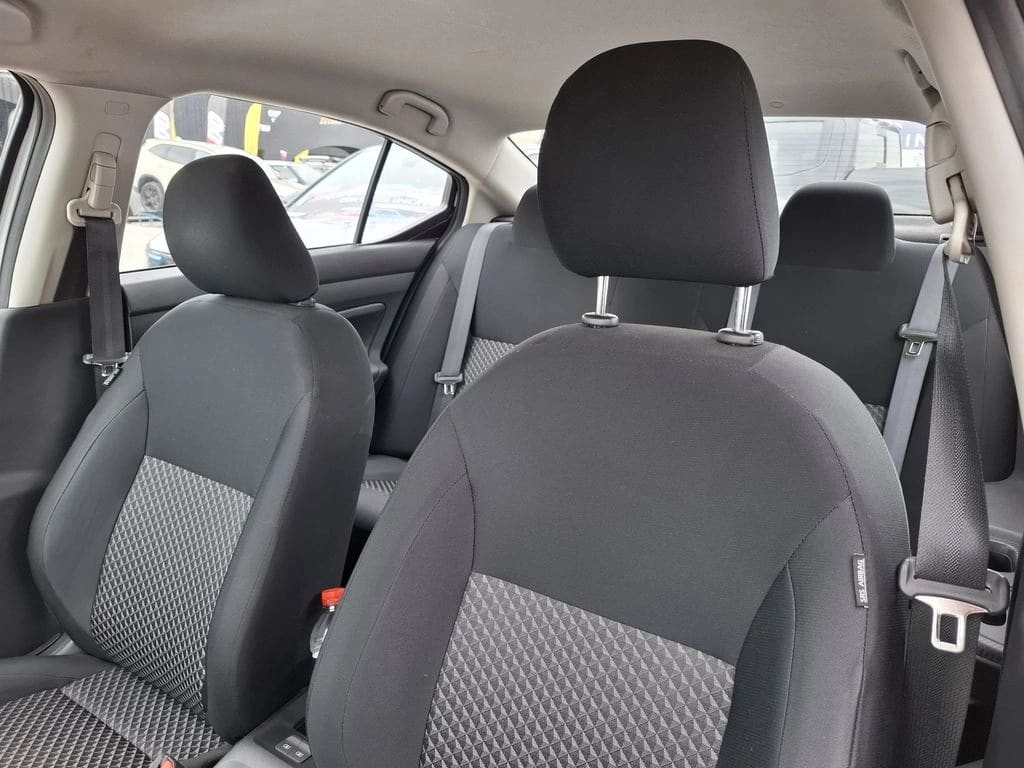 Nissan Versa Sense 1.6 Mt año 2024