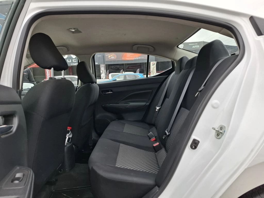 Nissan Versa Sense 1.6 Mt año 2024