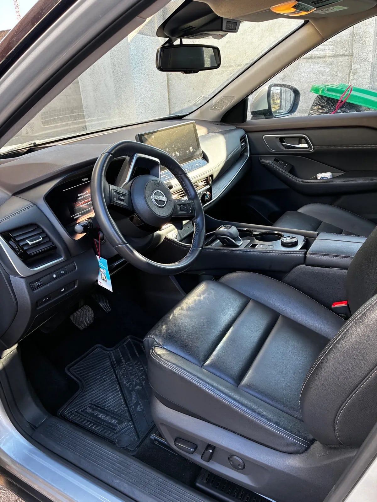 NISSAN X-TRAIL 2.5 Exclusive 3row At 4x4 año 2024