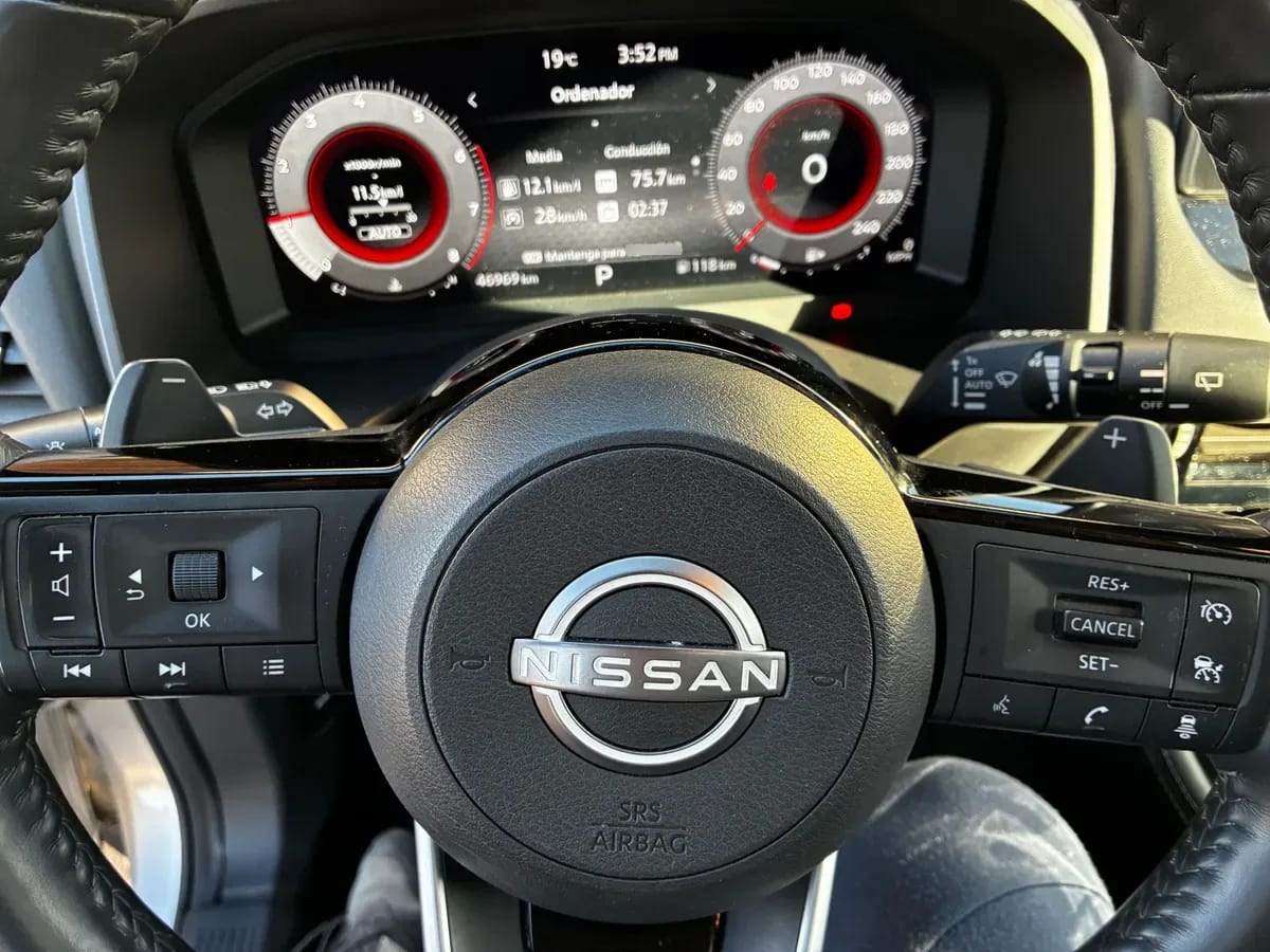 NISSAN X-TRAIL 2.5 Exclusive 3row At 4x4 año 2024