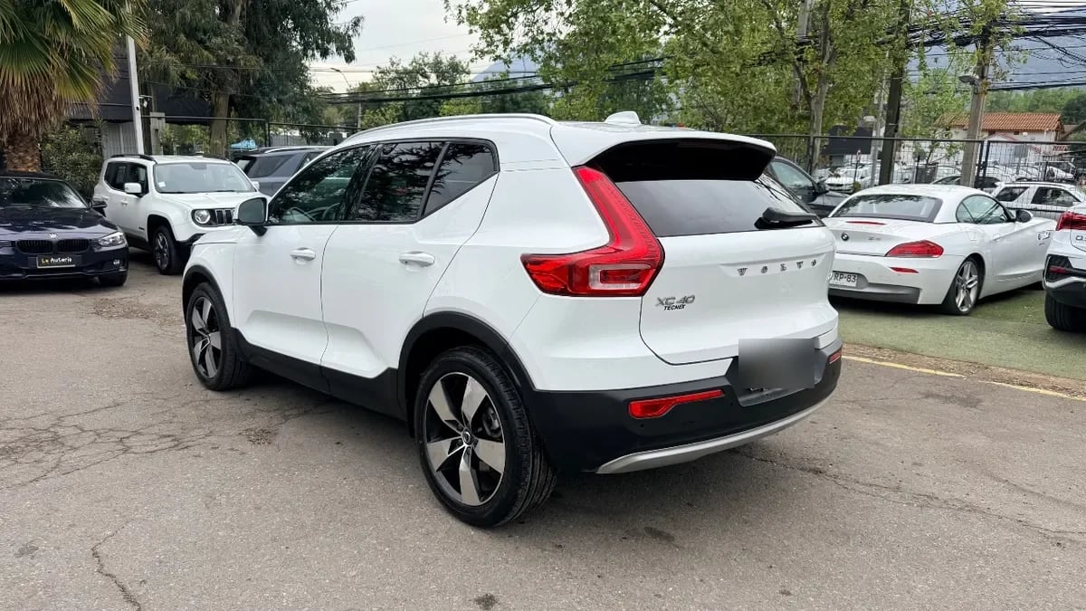 Volvo Xc40 D4 año 2021