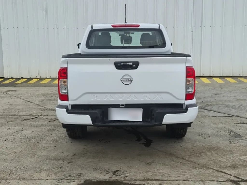 Nissan Navara Navara Xe 2.3 Mt 4x2 año 2023