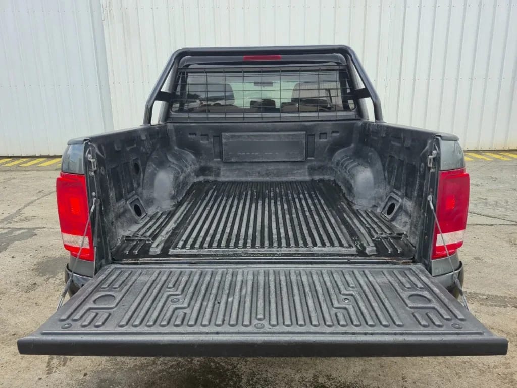 Volkswagen Amarok Dcab Tdi 4x4 Trendline 2.0 año 2023