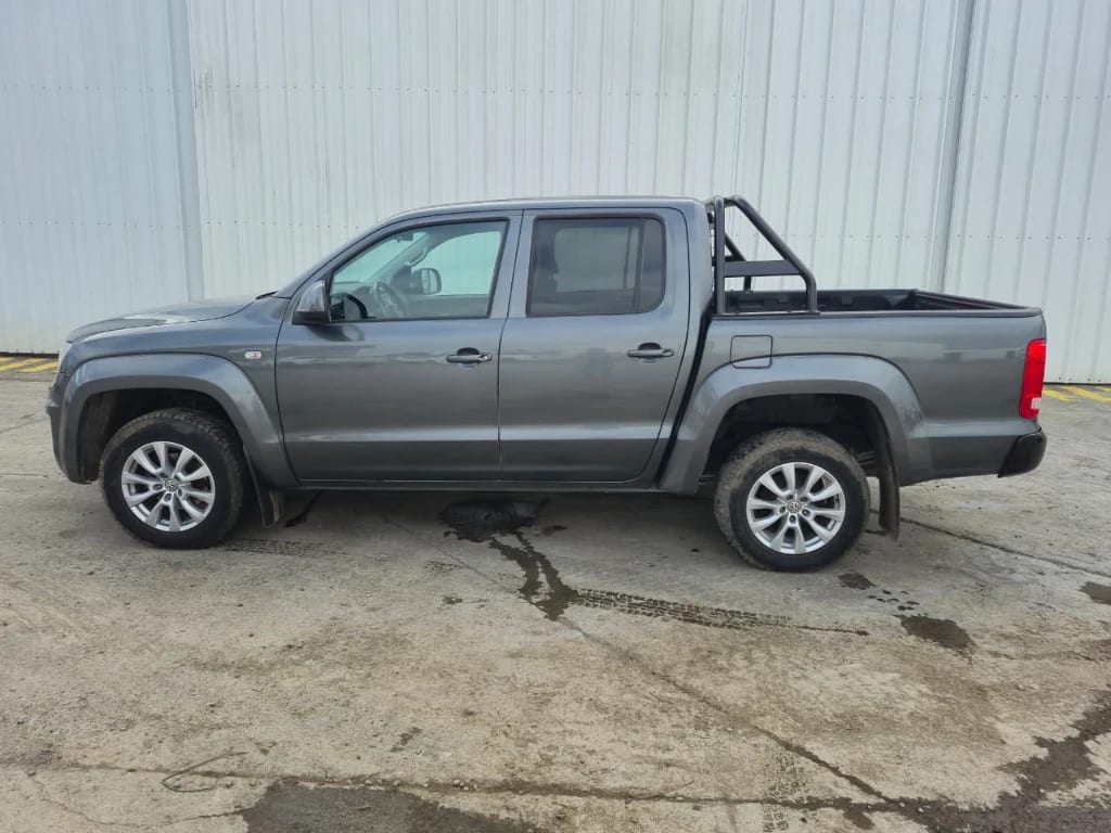 Volkswagen Amarok Dcab Tdi 4x4 Trendline 2.0 año 2023