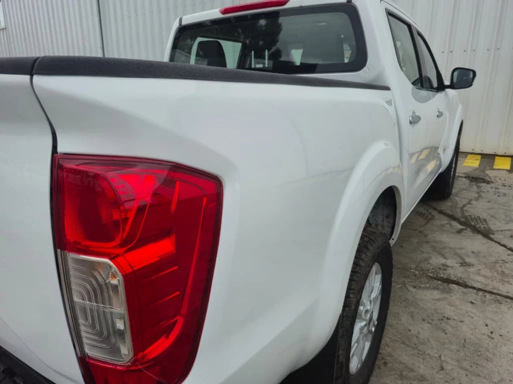 Nissan Navara Navara Xe 2.3 Mt 4x2 año 2023