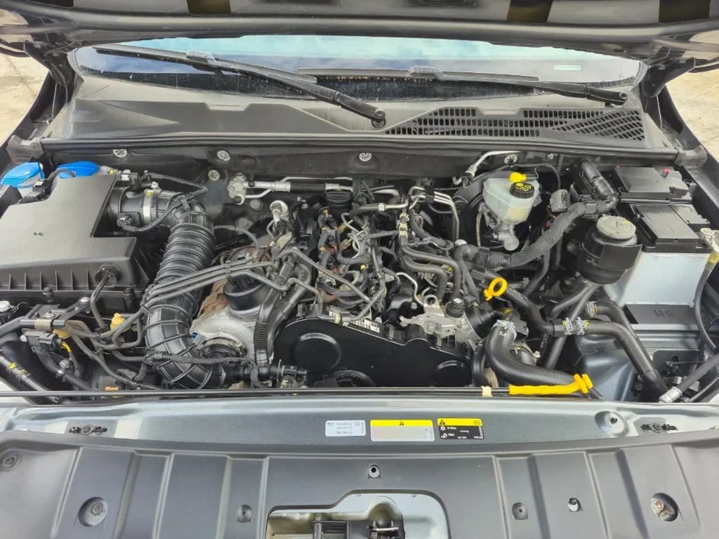 Volkswagen Amarok Dcab Tdi 4x4 Trendline 2.0 año 2023