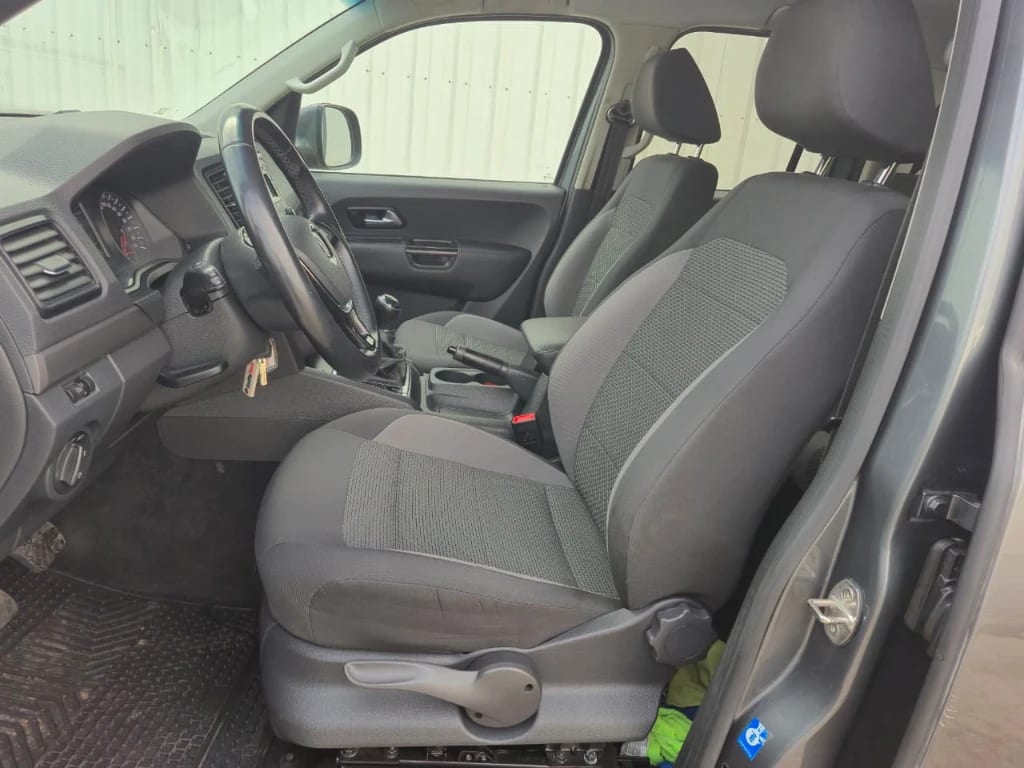 Volkswagen Amarok Dcab Tdi 4x4 Trendline 2.0 año 2023