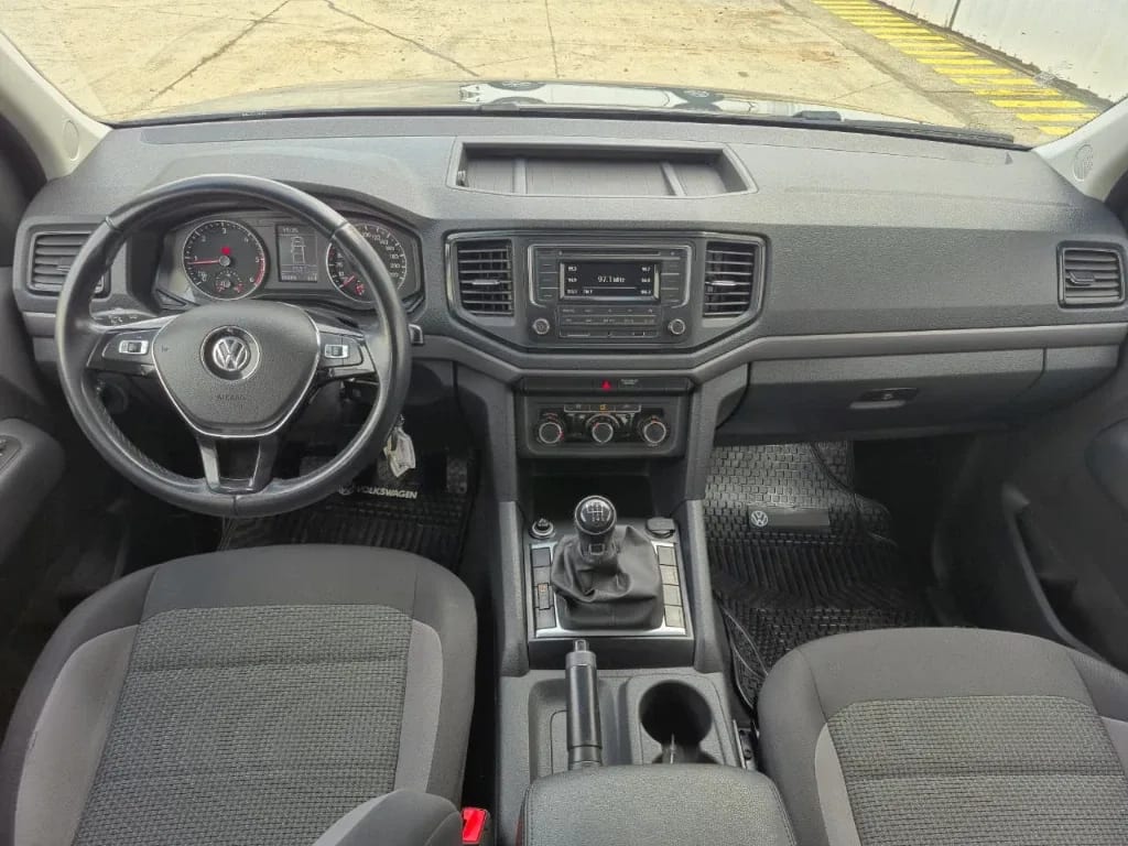 Volkswagen Amarok Dcab Tdi 4x4 Trendline 2.0 año 2023