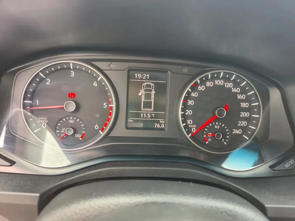 Volkswagen Amarok Dcab Tdi 4x4 Trendline 2.0 año 2023